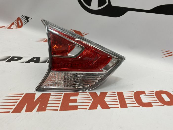 Ліхтар внутрішній (в кришку багажника) лівий галоген LED Nissan X-Trail(Rogue) 2014-2016 (26555-4BA1A), аналог