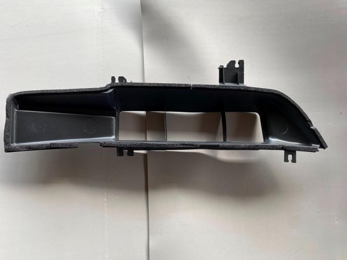 Повітрозабірник пічки Tesla Model 3 2017-2023 (109085700C)