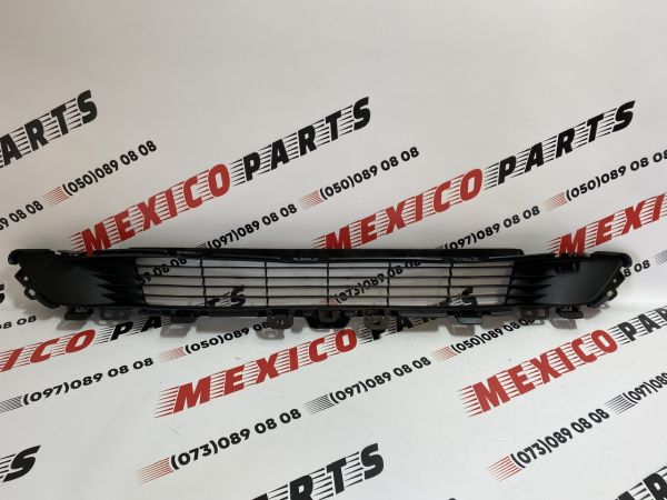 Решітка переднього бампера Tesla Model Y 2020-2023 (149375900A), аналог