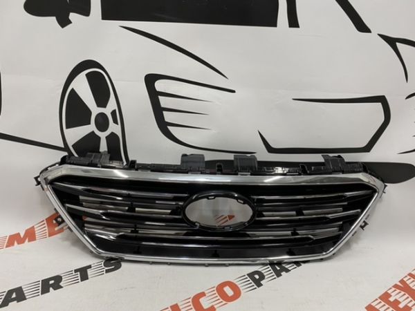 Решітка радіатора Hyundai Sonata 2015-2017 (86350-C2100), аналог
