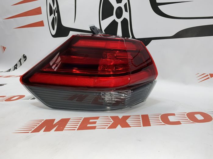 Ліхтар зовнішній (в крило) лівий LED Nissan X-Trail(Rogue) 2017-2020 (265556FL0A), аналог