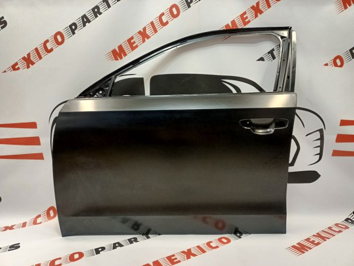 Двері передні ліві Volkswagen Passat B7 2012-2018 (561831055G), аналог