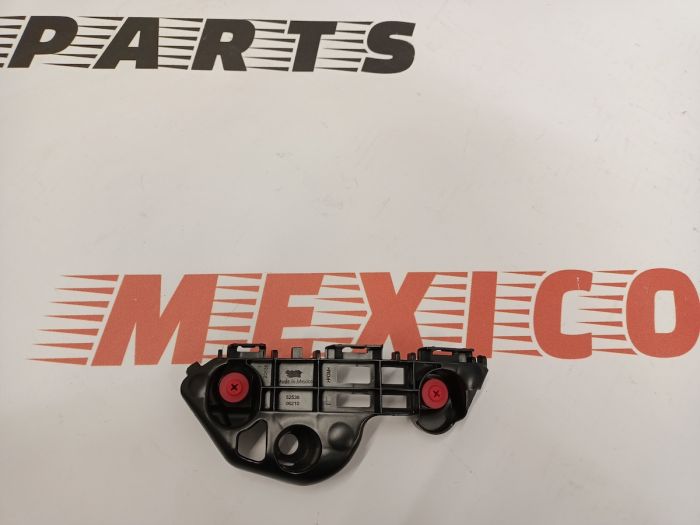 Кріплення переднього бампера ліве Toyota Camry 2018-2021 (52536-06210), аналог