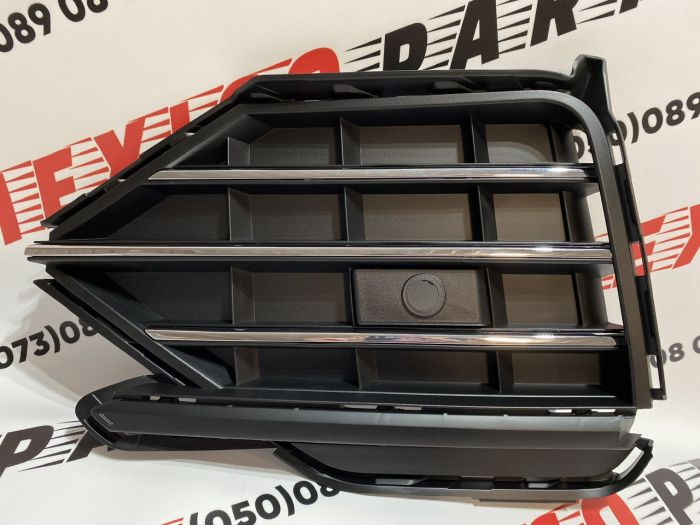 Решітка переднього бампера ліва Volkswagen Touareg 2019 -(760853661CRYP) , аналог
