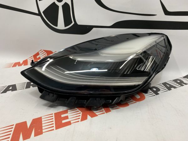 Фара ліва Tesla Model 3  (107737100J), аналог