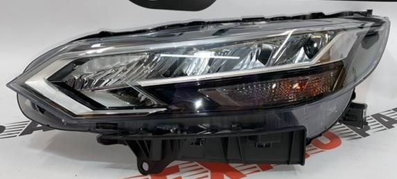 Фара ліва LED з білим катафотом Nissan Sentra 2019- (260606LB5A), аналог
