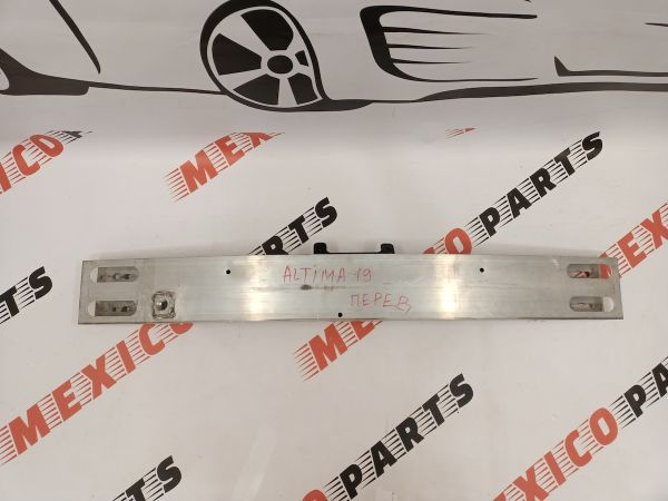 Підсилювач переднього бампера (алюміній ) Nissan Altima 2019-2021 (62030-6CA0A), аналог