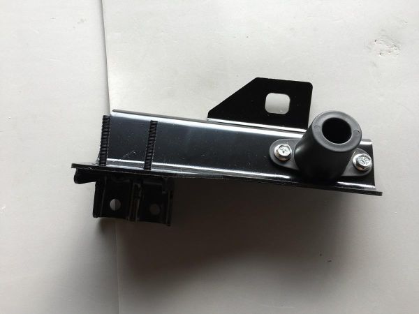 Напрямна підсилювача переднього бампера права Tesla Model X 2015-2023 (106142500c)