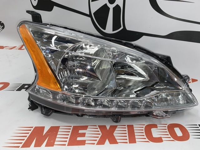 Фара права з дхв смужкою Nissan Sentra 2012-2016 (260253RA5A), аналог