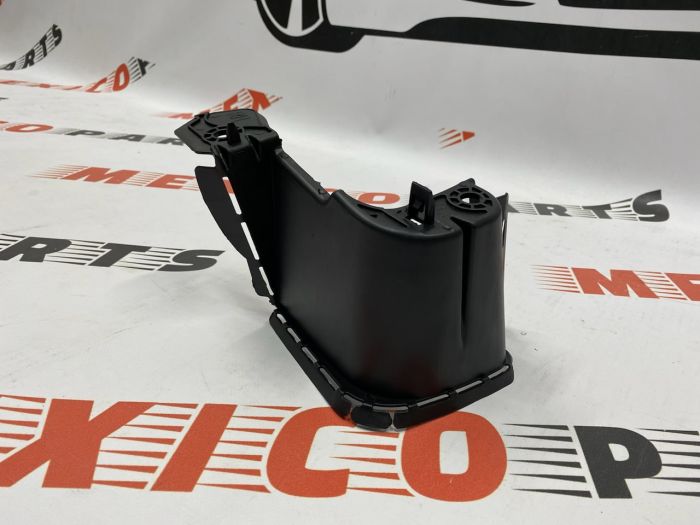 Дефлектор правий  Mazda 6 2013-2018 (GHP956253), аналог