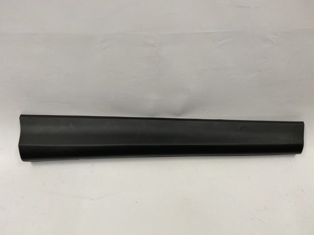 Накладка на двері передні праві  Mazda CX 5 2014-2017 (KD5351RA0C), аналог