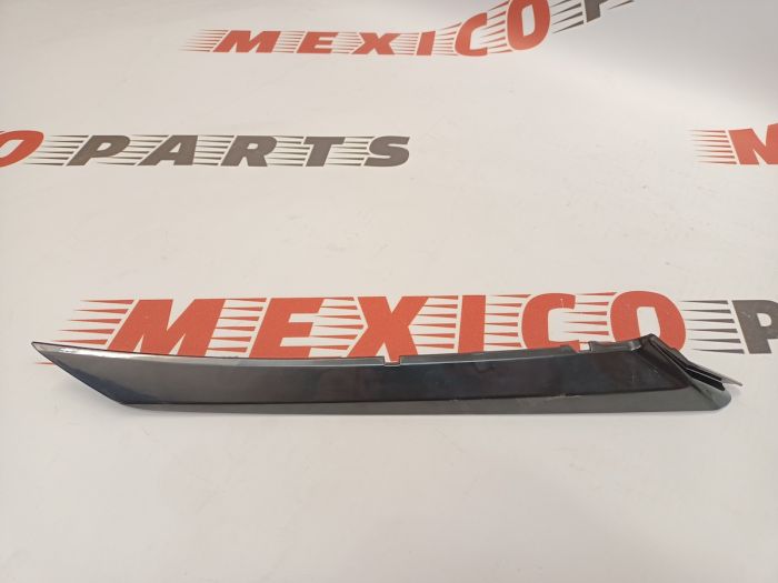 Накладка переднього бампера права Toyota Camry 2018-2021 (52712-06110), аналог
