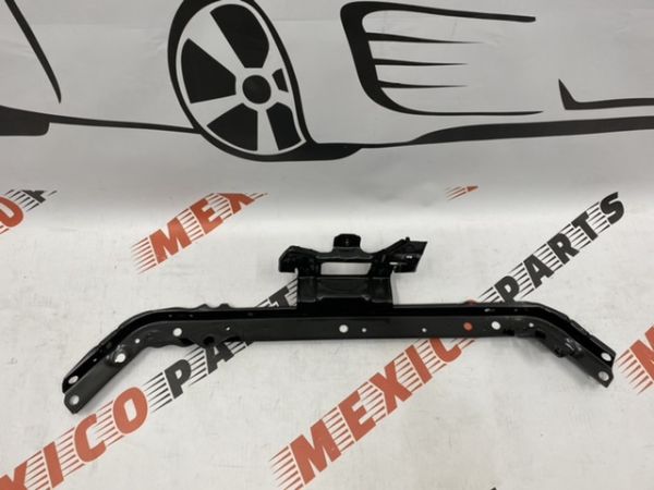 Панель радіатора верхня частина Nissan Sentra 2012-2016 (F2511-3SHMA), аналог