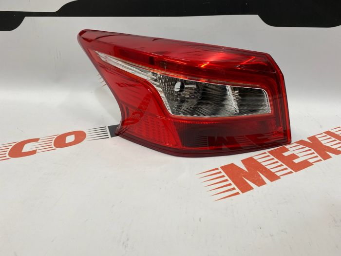Ліхтар зовнішній (в крило) лівий Nissan Sentra 2016-2018 (26555-3YU0A), аналог