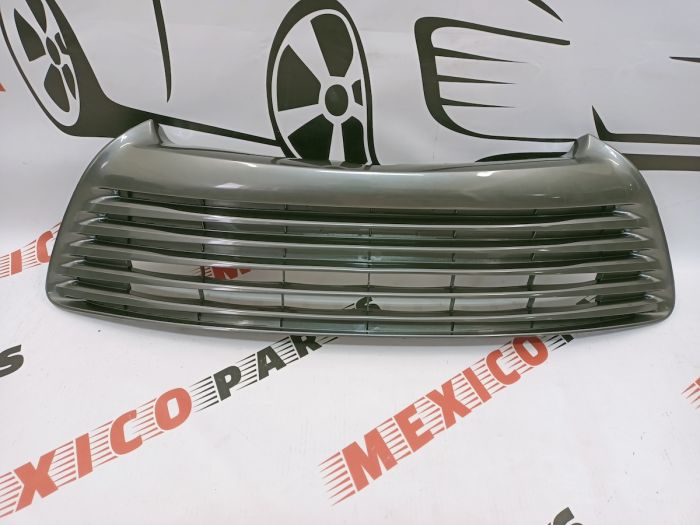 Решітка переднього бампера комплектація LE USA Toyota Camry 2015-2017 (53112-06260), аналог
