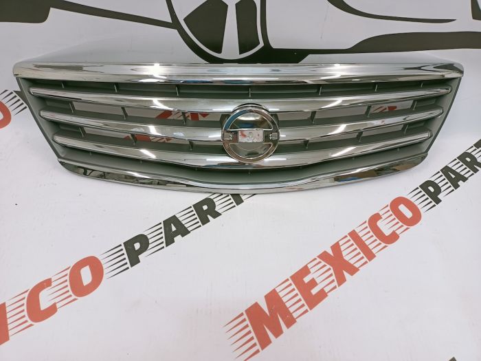 Решітка радіатора Nissan Teana 2008-2012 (62070-ZN50A), аналог