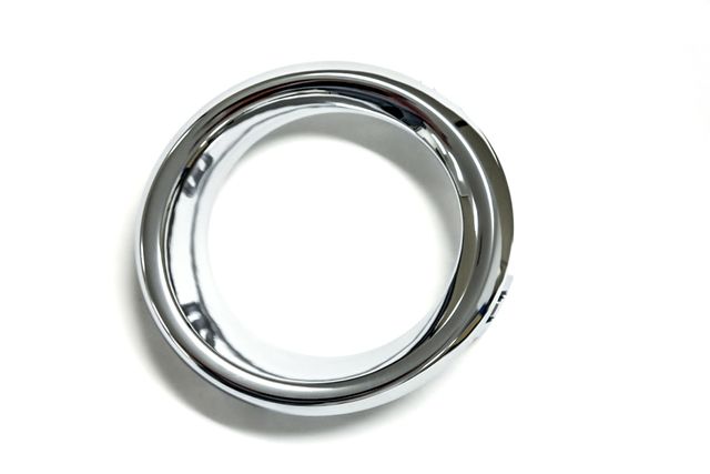 Накладка-хром протитуманної фари ліва Mazda 3 2013-2015 (BJE150C22), аналог