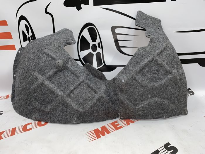 Підкрилок (локер) передній великий правий Volkswagen Touareg 2011-2014 (7P6805978A), аналог