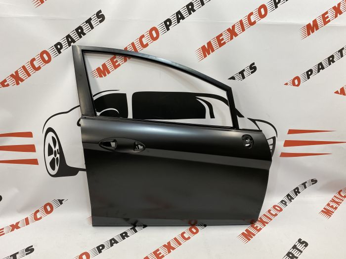 Двері передні праві (хетчбек) Ford Fiesta 2014-2019 (D2BZ-5420124-B), аналог