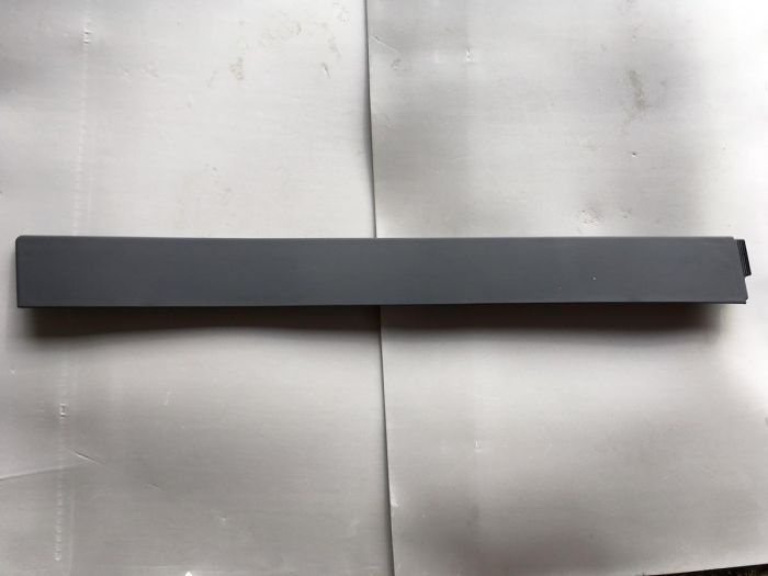 Накладка на двері задня права Tesla Model X 2015-2023 (103520400e)