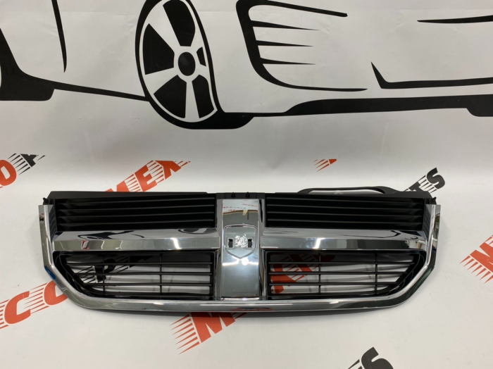 Решітка радіатора чорна з хромом Dodge Journey 2008-2011 (1BG84SZ0AE), аналог