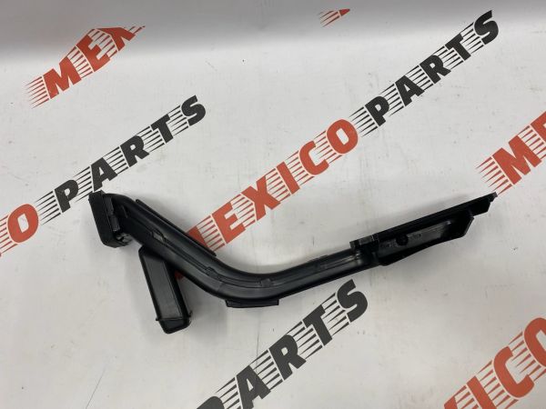 Патрубок повітрозабірника Toyota Camry 2021- (1775036070), аналог