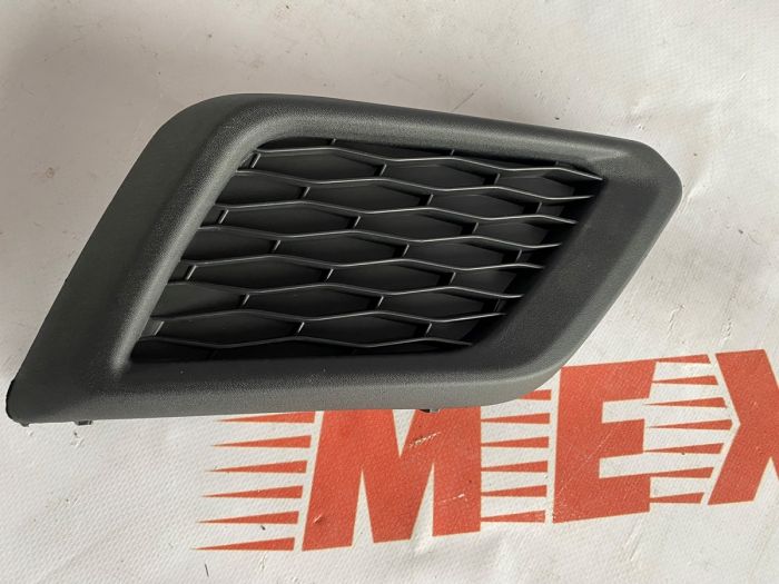 Заглушка протитуманної фара права Nissan X-Trail(Rogue) 2014-2016 (62257-4BA0A), аналог