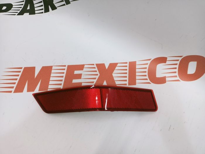 Катафот заднього бампера лівий Nissan X-Trail(Rogue) 2017-2020 (265656FV0A), аналог