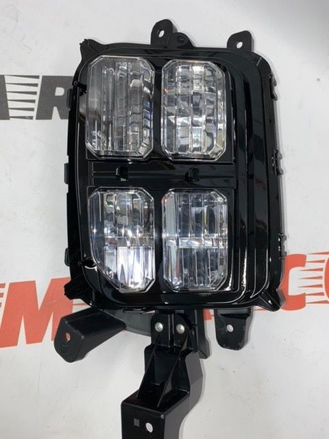 Протитуманна фара ліва LED Mitsubishi  ASX 2020- (8315A083), аналог