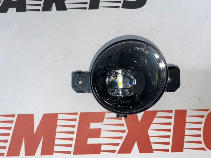 Протитуманна фара права LED Nissan Altima 2013-2015 (26150-6CA0A), аналог