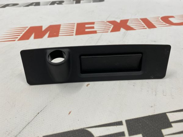 Ручка кришки багажника без камери Tesla Model 3 2017-2023 (109594900E), аналог