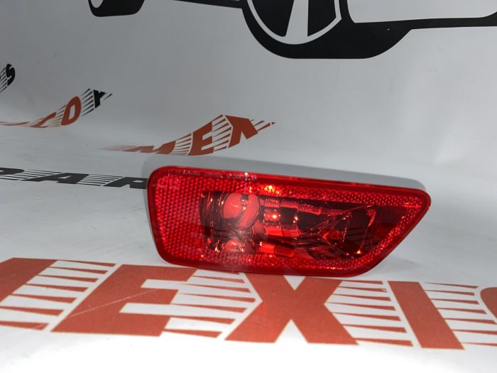 Катафот заднього бампера лівий  Dodge Journey 2011-2019 (57010721AC), аналог