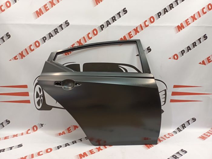 Двері задні праві Nissan Altima 2019-2021 (82100-6CA0A), аналог