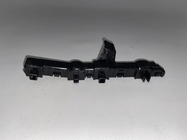 Кріплення переднього бампера праве Nissan QASHQAI 2014-2023 (622224EA0A ), аналог