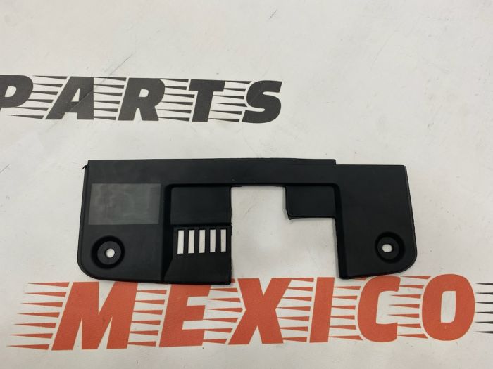 Кожух накладки замка капота Mazda CX-5 2011-2017 (KD4556381), аналог