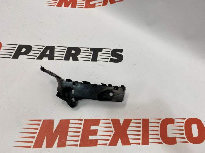 Кріплення переднього бампера праве Mazda 3 2013-2019 (BHN1-50-0T1F), аналог