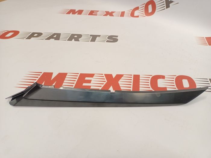 Накладка переднього бампера ліва Toyota Camry 2018-2021 (52713-06110), аналог