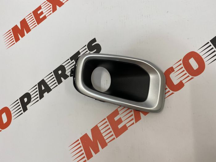 Рамка протитуманної фари права сіра Jeep Renegade 2017-2019 (5XB28XS9AA), аналог