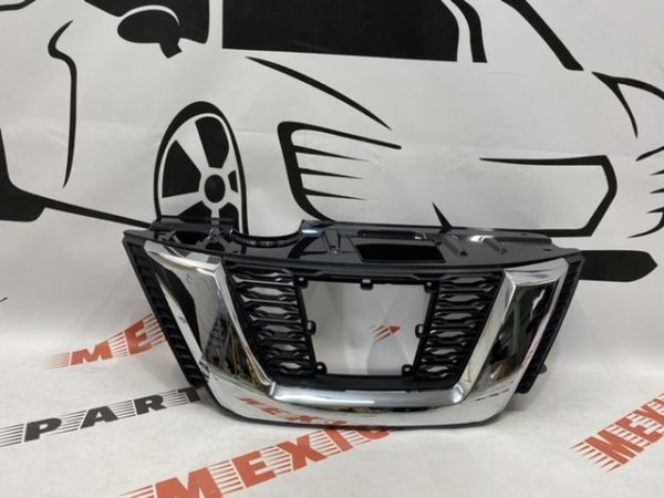 Решітка радіатора під дістрон Nissan X-Trail(Rogue) 2017-2020 (623106FL0C), аналог