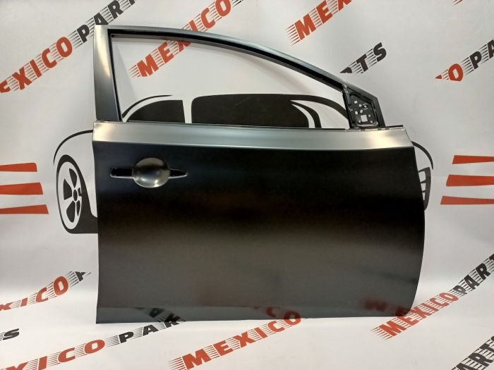 Двері передні праві Nissan Sentra 2013-2018 (H0100-9AMMA), аналог