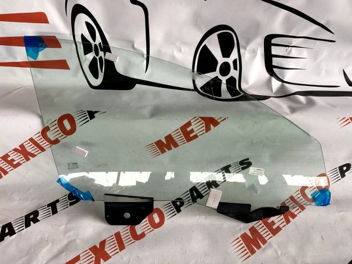 Скло двойне переднє ліве Tesla Model Y 2020-2023 (1495508-00-A)