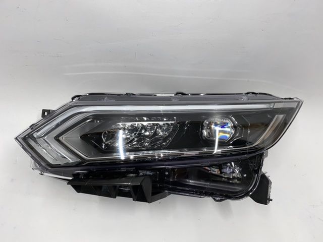 Фара ліва Nissan Qashqai 2019-2021 (26060HV05B), аналог
