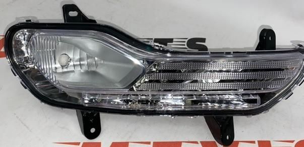 Протитуманна фара права на три лампочки Ford Escape 2013-2016 (CJ5Z-13200-C), аналог