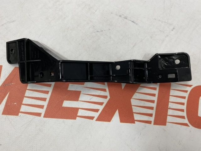 Кріплення протитуманної фари ліве Nissan X-Trail(Rogue) 2017-2020 (26915-6FP0A), аналог