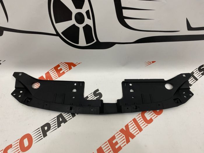 Накладка на панель радіатора (замка капота) Mazda CX-5 2011-2017 (KD4550716), аналог