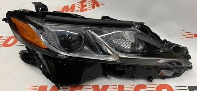 Фара права галоген - LED  Toyota Camry 2018-2021 (81110-06C40), аналог