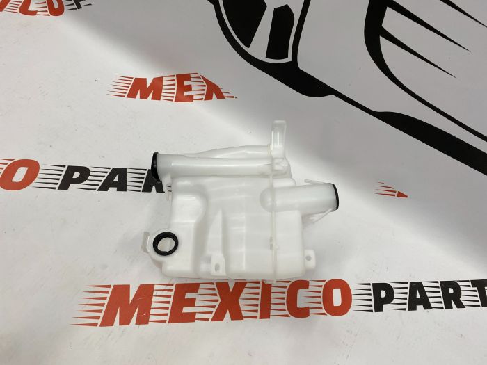 Бачок омивача Toyota Corolla 2014-2019 (85315-02520), аналог