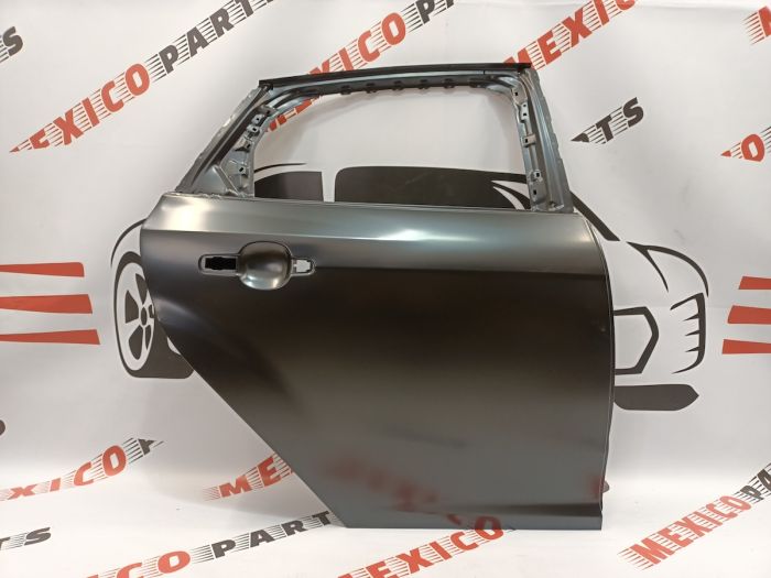 Двері задні праві (седан) Ford Focus 2011- 2018 (DM5Z-5824630-A) аналог