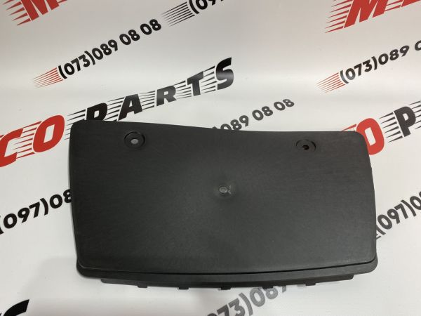 Заглушка фаркопа заднього бампера Tesla Model X 2015-2023 (105835799b)