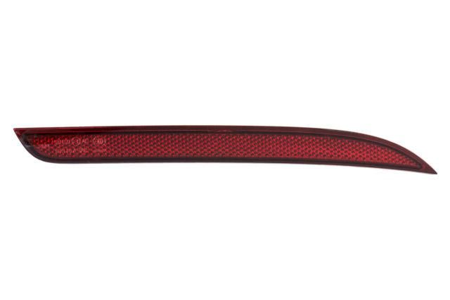 Катафот заднього бампера правий Volkswagen Passat CC 2013-2018 (3C8945106D), аналог